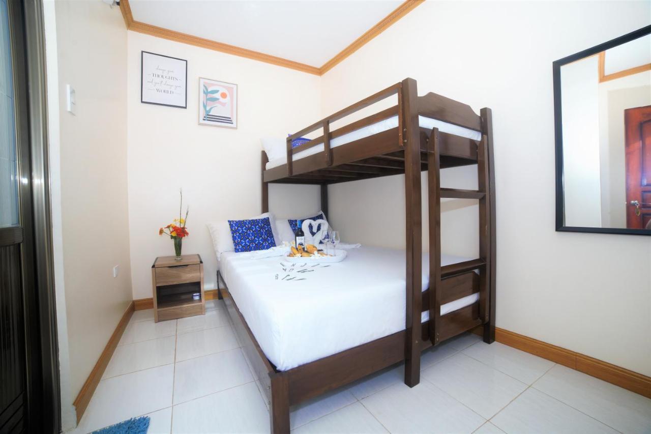 Blue Moon Guest house *