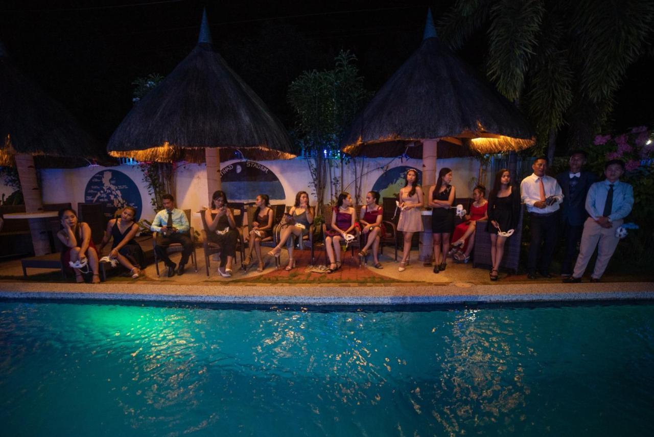 Blue Moon Guest house *